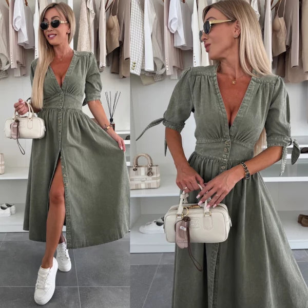 Robe midi boutonnée en denim, col V, élégante pour le bureau ou les sorties estivales.