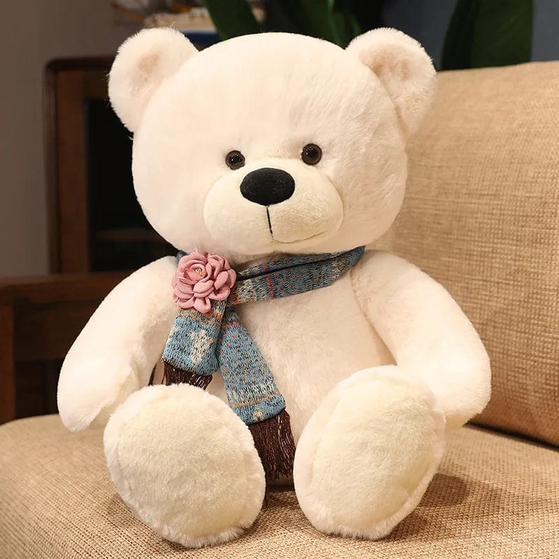 Nounours géant marron, compagnon XXL en peluche, apportant douceur et réconfort à la maison.