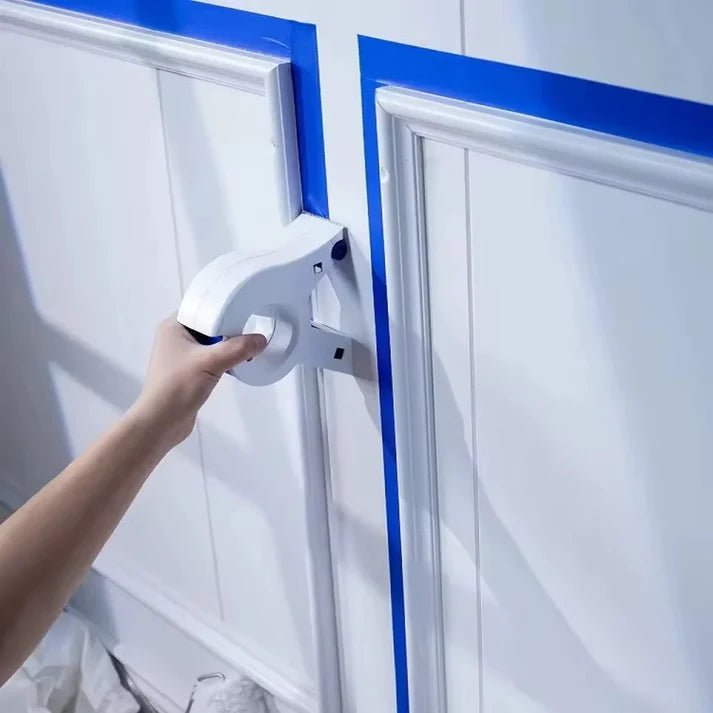 Applicateur de ruban pour peinture, outil simple pour un masquage rapide et des lignes nettes en bricolage.