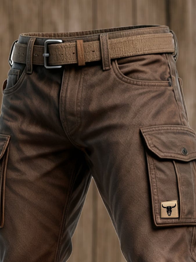 Pantalon cargo marron homme, style décontracté, parfait pour l'aventure ou le quotidien. Matière durable.