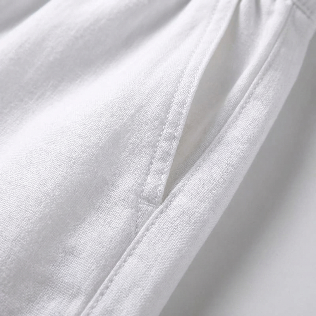 Pantalon homme léger et respirant, idéal pour un confort casual estival. Parfait pour la plage.