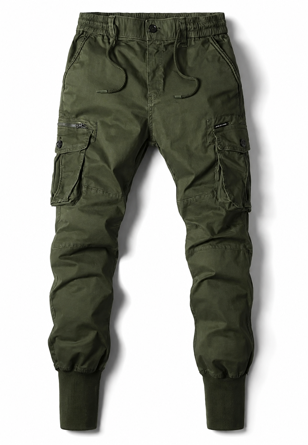 Pantalon homme jogger cargo multi-poches. Tissu confortable, style streetwear idéal. Détail des poches latérales.