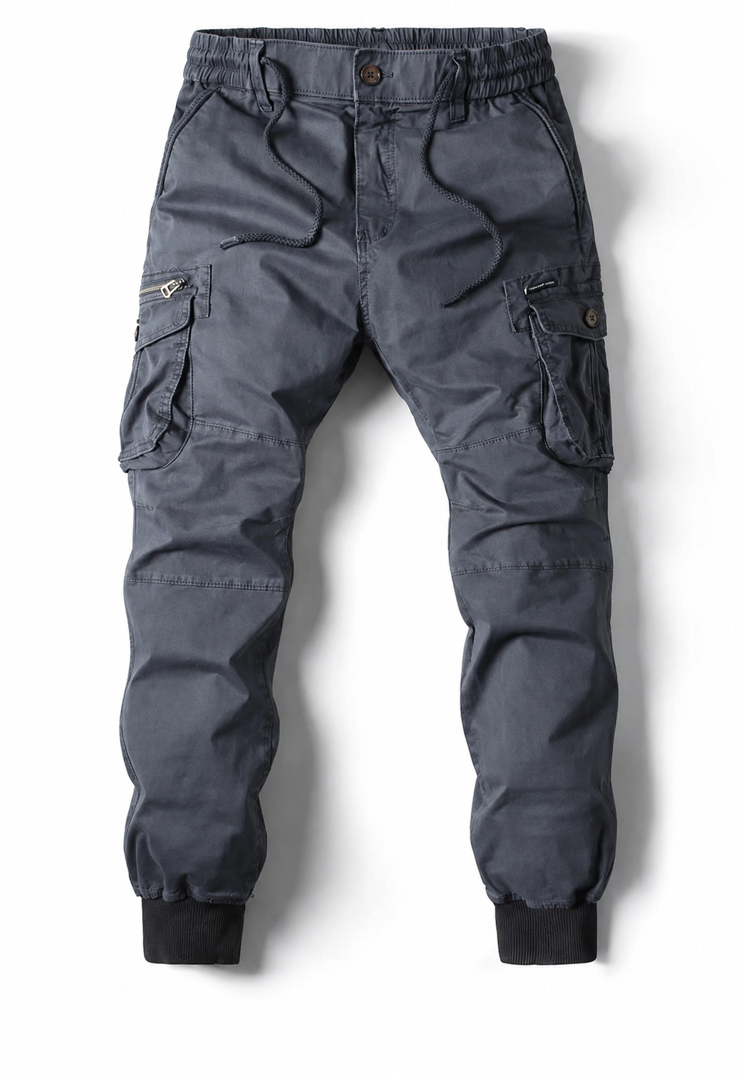 Pantalon homme décontracté jogger cargo. Multi-poches pratiques, coupe ajustée. Idéal pour un look streetwear quotidien.