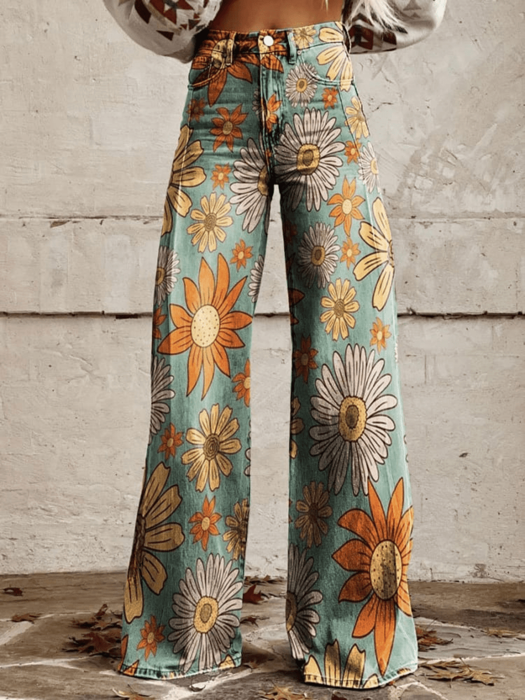Pantalon palazzo fluide femme jaune à motif floral, idéal été/printemps. Style élégant et décontracté, taille haute.