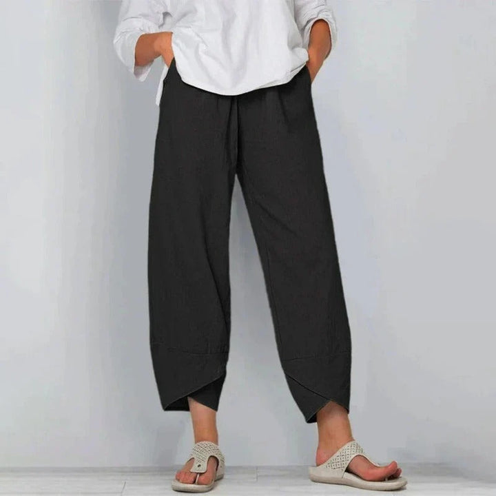 Mode femme: pantalon décontracté jambe large raccourci, confortable, avec taille élastiquée. Parfait été.