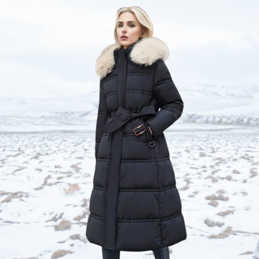 Parka hiver femme imperméable et respirante, dotée d'une capuche doublée fourrure pour le grand froid.