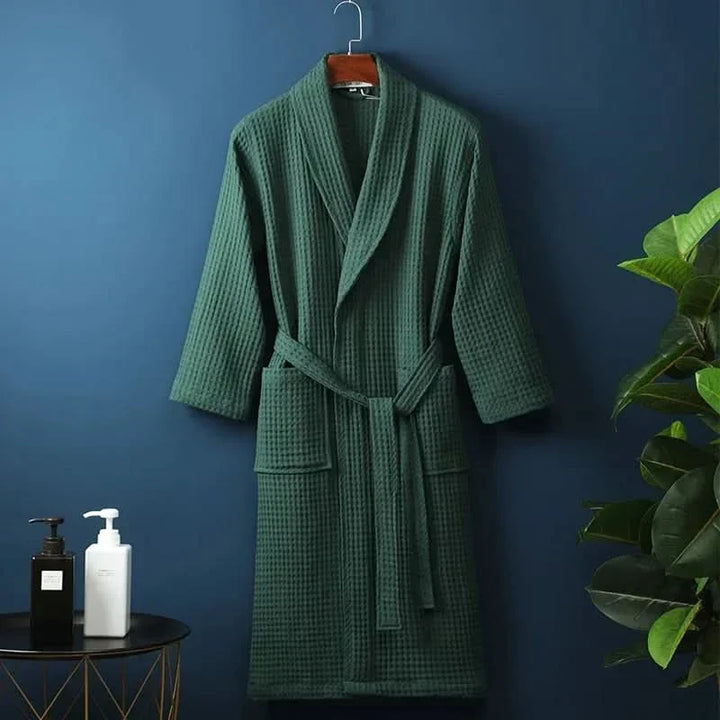 Peignoir mixte léger nid-d'abeille pour le bain, coupe confortable, séchage rapide, style intemporel.