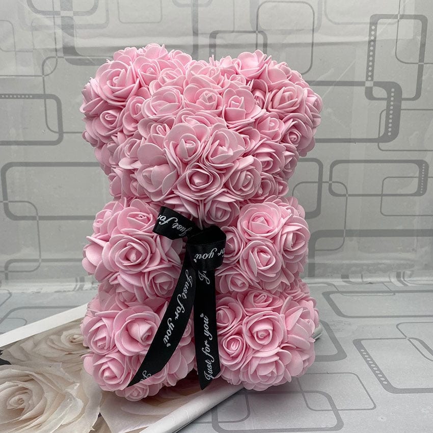 Ourson rose éternelle, idéal pour la Fête des Mères, un cadeau unique et tendre.