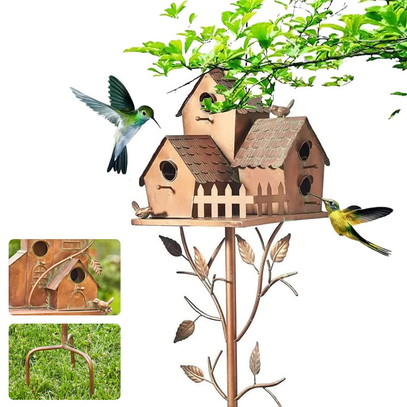 Image d'un piquet de jardin en métal, décoratif et élégant, parfait pour les oiseaux et la faune extérieure.