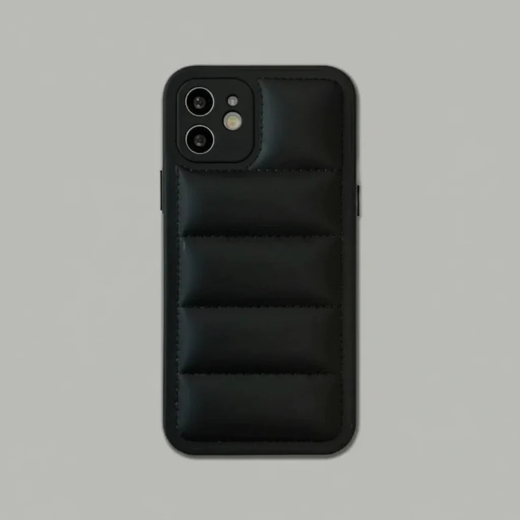 Coque iPhone rembourrée puffer, accessoire téléphone chic et antidérapant.
