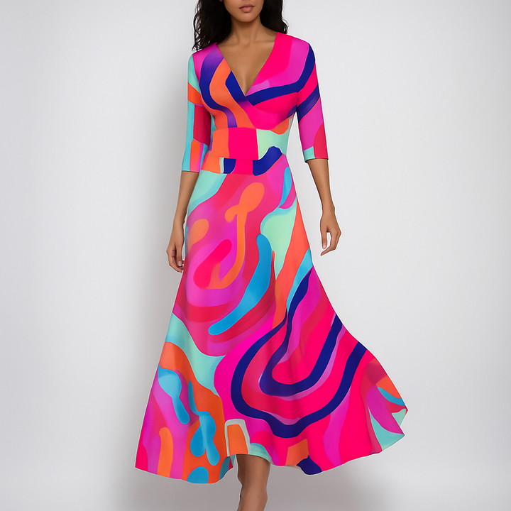 Élégante robe longue bohème femme, col V et coupe fluide, parfaite pour l'été et les loisirs.