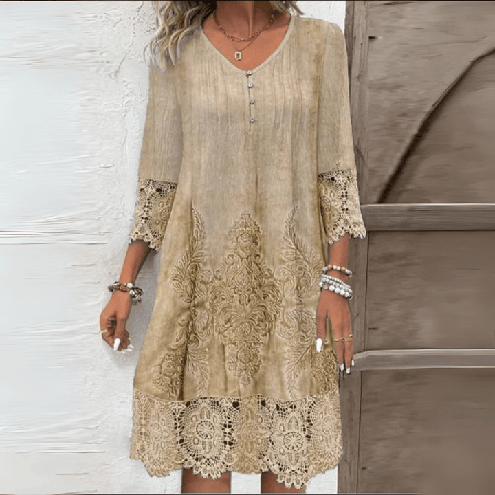 Élégante robe A-line mi-longue pour femme, col V en dentelle délicate, manches 3/4, idéale pour l'été.