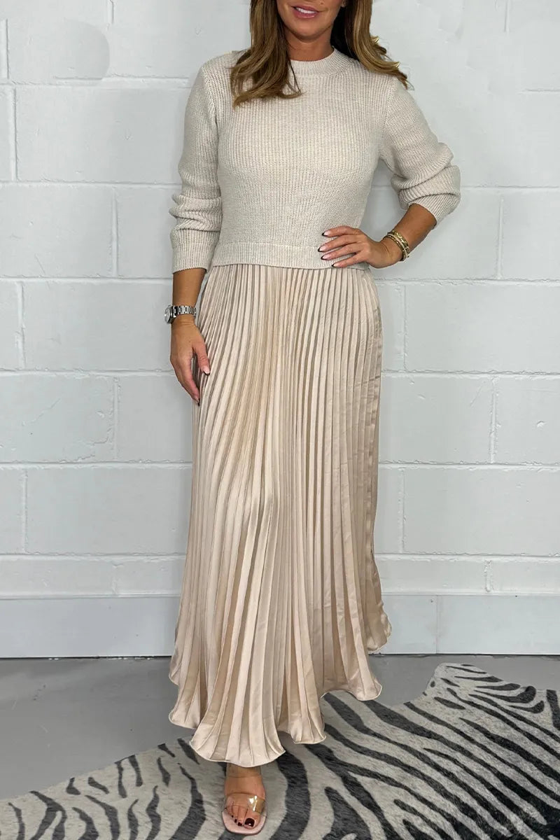 Robe pull midi plissée femme élégante. Confortable, chic, parfaite pour toutes occasions.