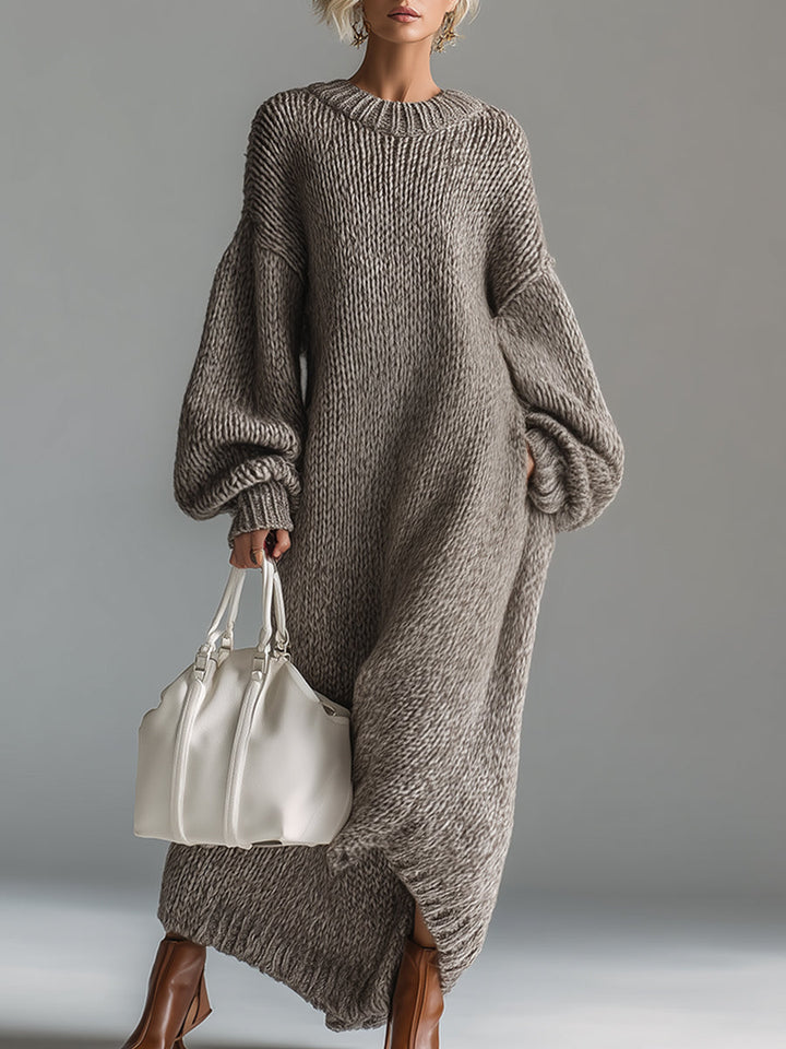 Robe pull oversize femme élégante, couleur unie, idéale pour un confort hivernal chic.