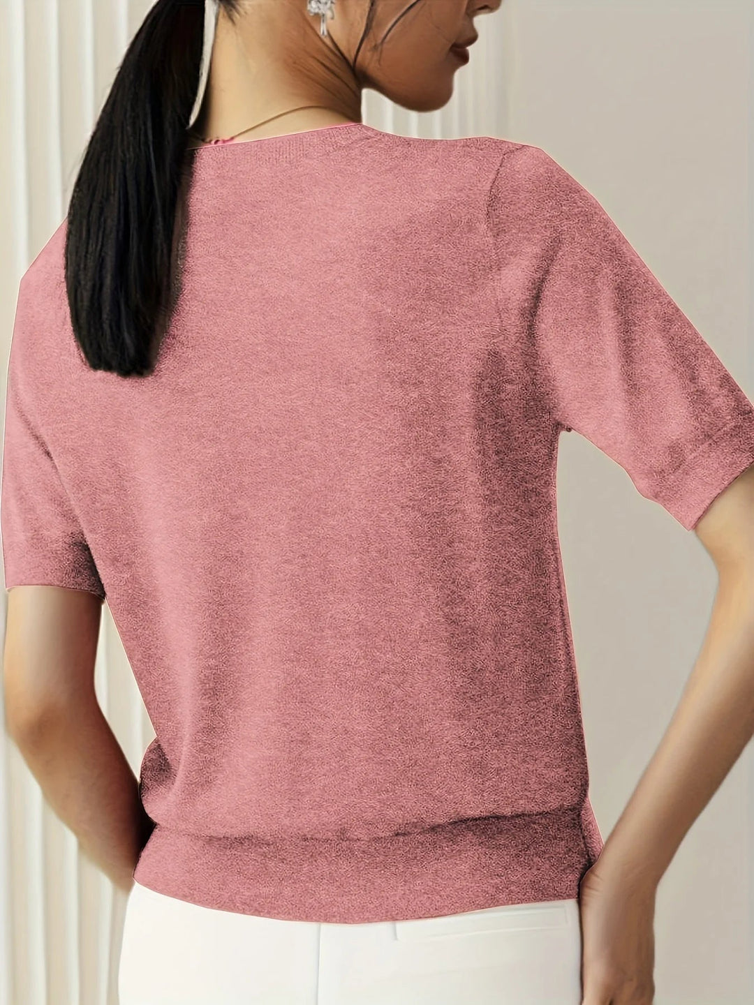 Pull femme confortable, manches courtes, style décontracté élégant pour le printemps et l'été.