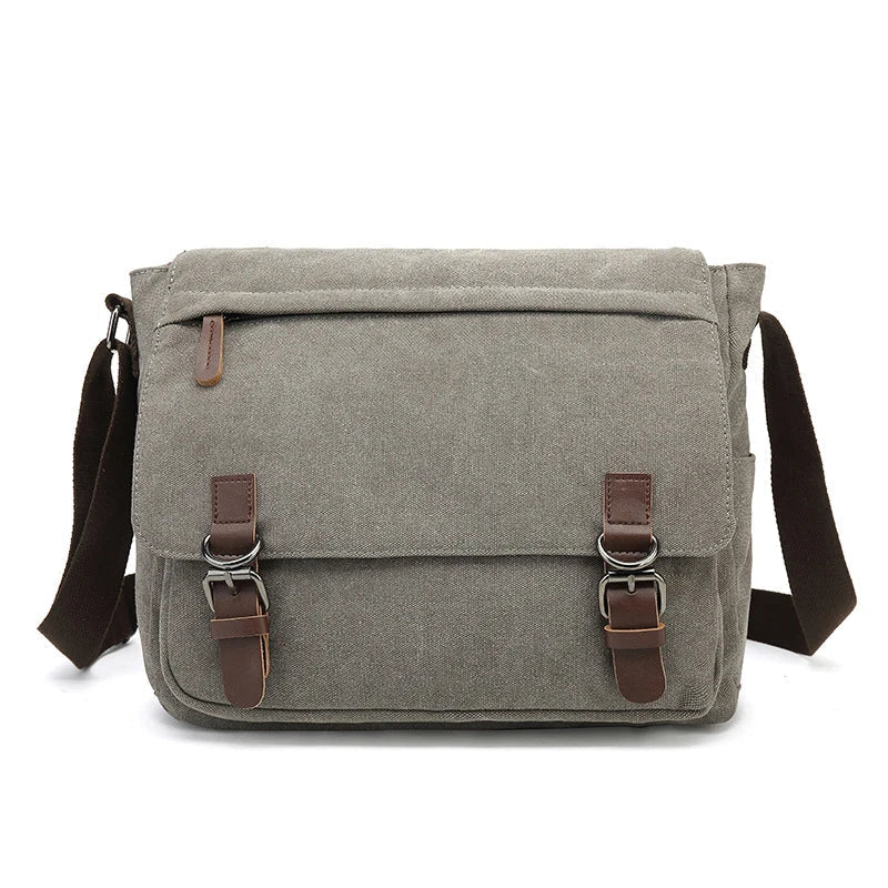 Sac de loisirs homme en toile marron, bandoulière ajustable, robuste et pratique pour les sorties.