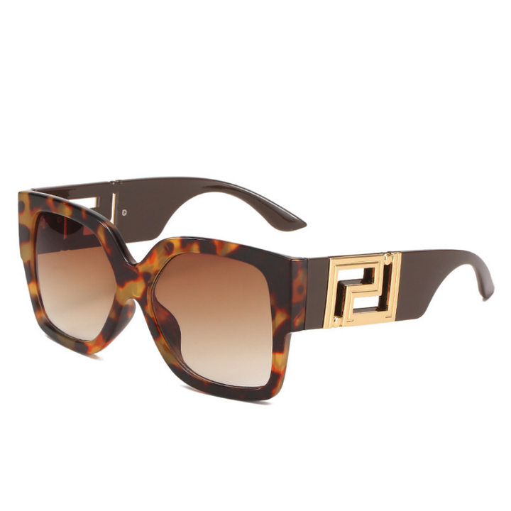 Monture élégante et tendance : lunettes de soleil carrées oversize pour homme et femme, parfaites pour la mode été.