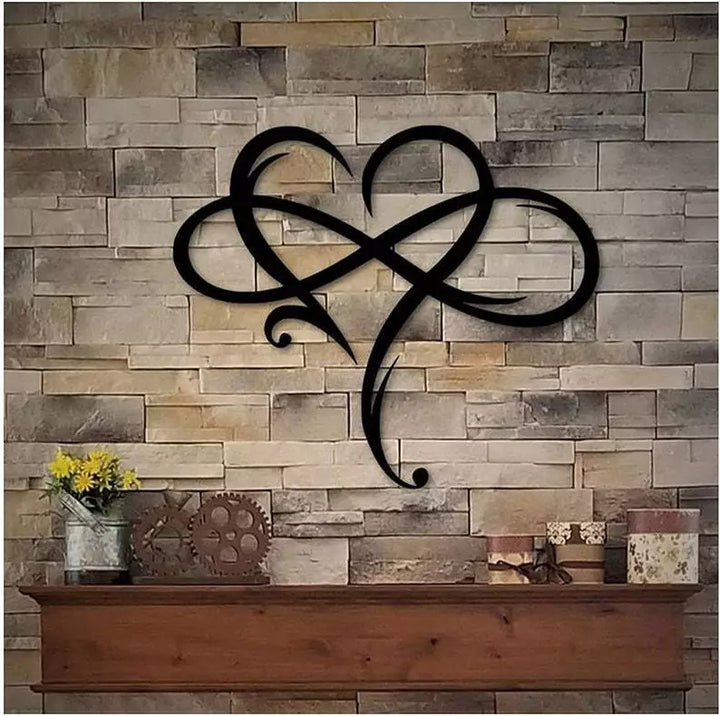 Décoration murale en fer forgé, motif cœur infini. Art mural élégant pour un intérieur chaleureux.