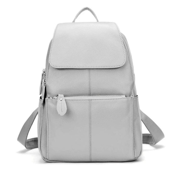 Élégant sac à dos en cuir pour femme, parfait pour transporter vos essentiels avec style et raffinement.