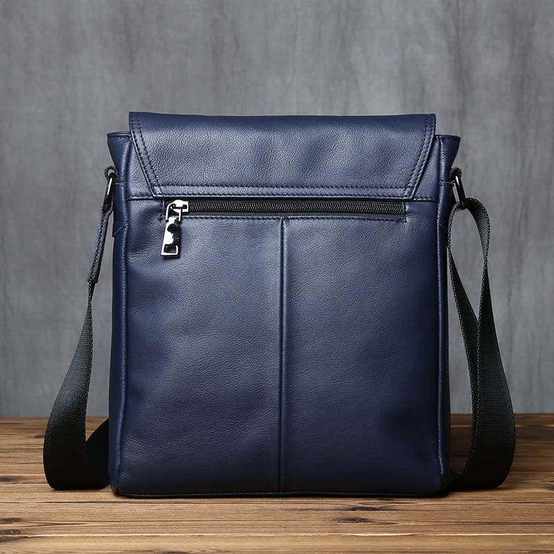 Sac bandoulière homme cuir véritable, alliant élégance, robustesse et fonctionnalité pour un style impeccable.