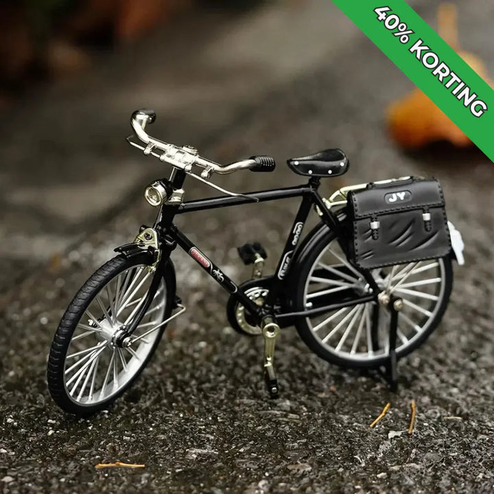 Kit de modélisme vélo miniature en métal et plastique à assembler. Hobby créatif et décoration cycliste.