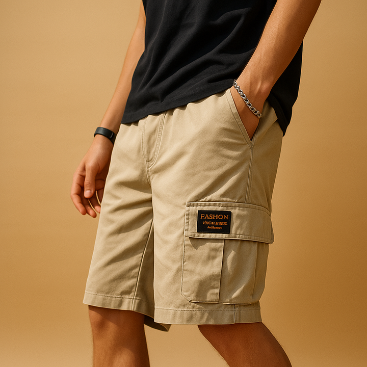 Short homme casual polyvalent, style cargo avec poches, pour un look décontracté mode masculine estival.