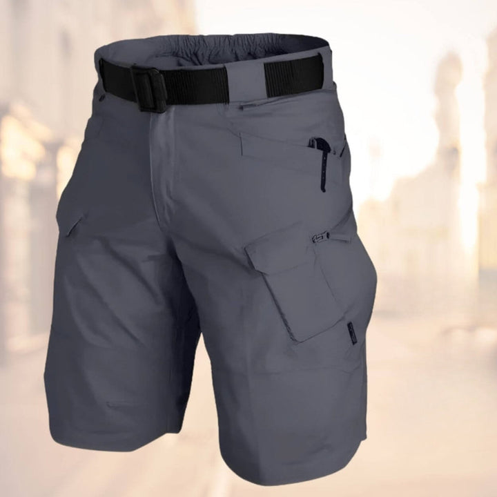 Short cargo homme tactique avec ceinture réglable, nombreuses poches fonctionnelles pour extérieur.