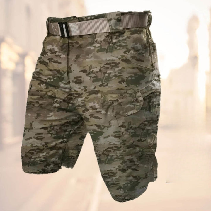 Image d'un short cargo homme polyvalent avec ceinture, parfait pour loisirs et activités extérieures.