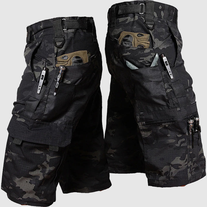Short cargo tactique homme, idéal pour l'extérieur et la randonnée, avec multiples poches pratiques pour l'aventure estivale.
