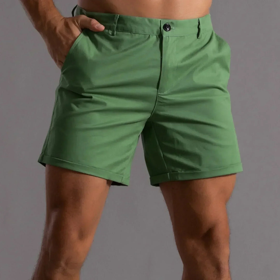 Short chino homme bleu marine, coupe élégante décontractée pour un confort estival.
