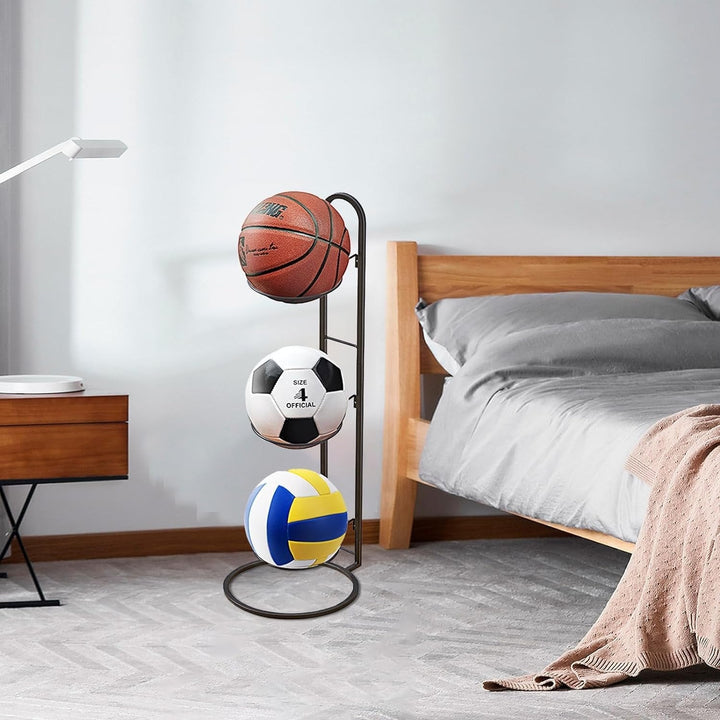 Support de rangement pour ballons de sport. Gardez votre équipement organisé et le garage propre.