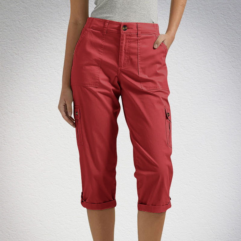 Pantacourt cargo femme confortable style casual, parfait pour le printemps et l'outdoor.