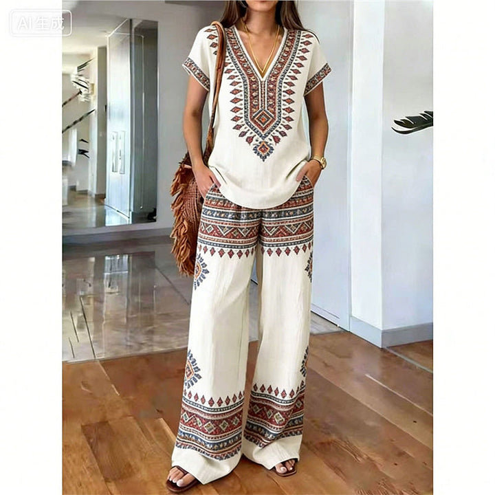 Mode femme : ensemble fluide et léger, haut floral et pantalon large bohème pour un style unique.