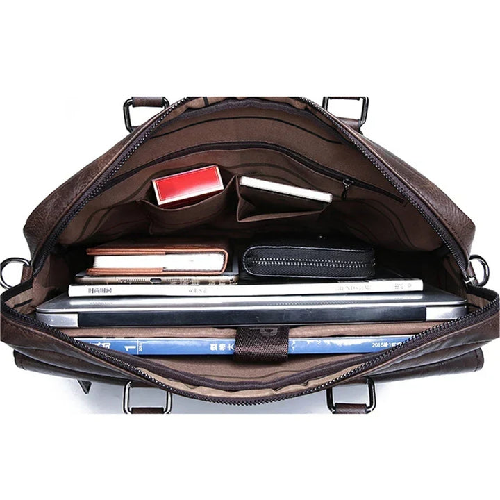 Homme élégant portant un sac bandoulière marron, accessoire pratique reflétant un style urbain raffiné.