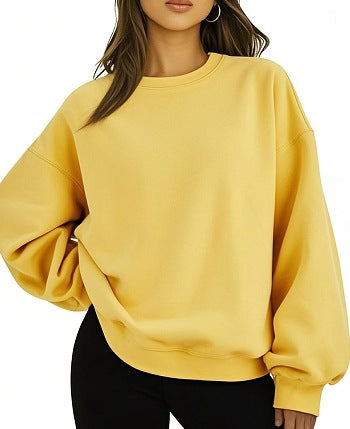 Détail du tissu doux d'un sweat-shirt femme oversize pour un confort optimal.