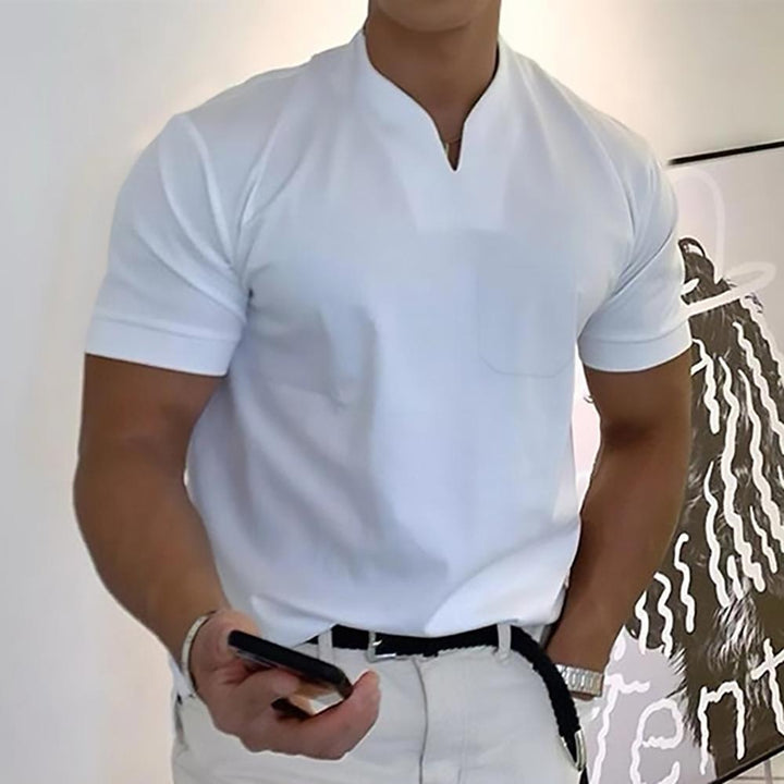 T-shirt homme à col officier, manches courtes, style décontracté chic, couleur unie pour mode masculine.