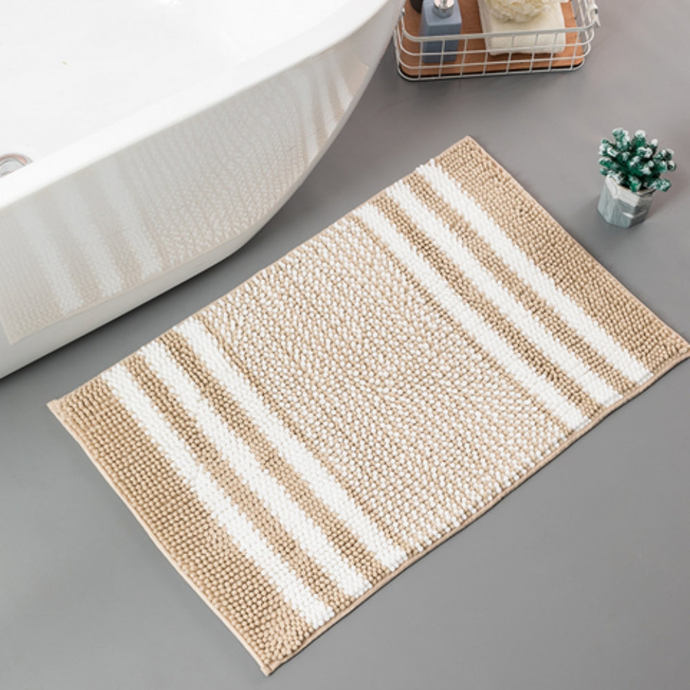 Tapis de bain antidérapant à rayures texturées, ultra absorbant, idéal pour une salle de bain chic et sécurisée.