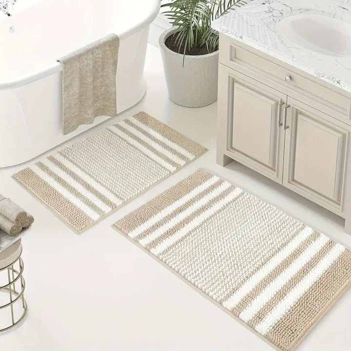 Tapis de bain décoratif à rayures pour salle de bain, texture moelleuse et douce en chenille, lavable en machine.