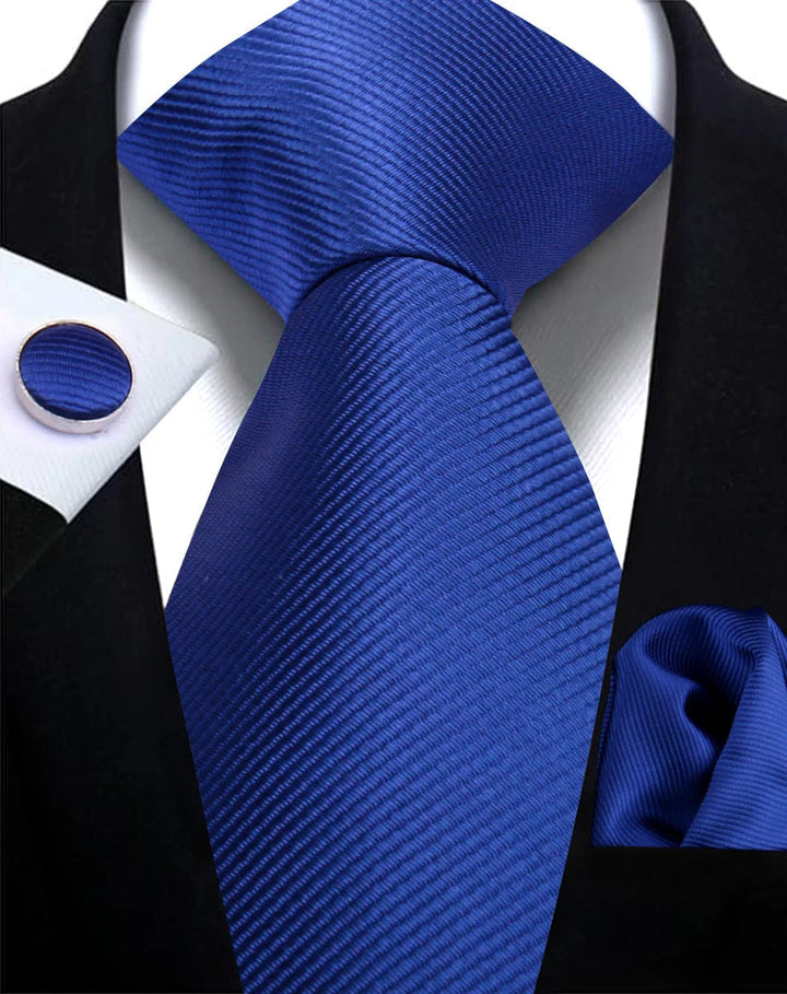 Cravate homme formelle unie avec boutons de manchette, pour un look professionnel et soigné.