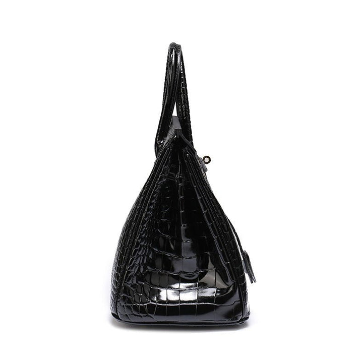 Sac bandoulière en cuir pour femme, un choix élégant pour le quotidien actif.