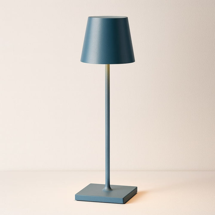 Lampe de table portable LED, sans fil, étanche, pour un éclairage décoratif et fonctionnel, intérieur/extérieur.
