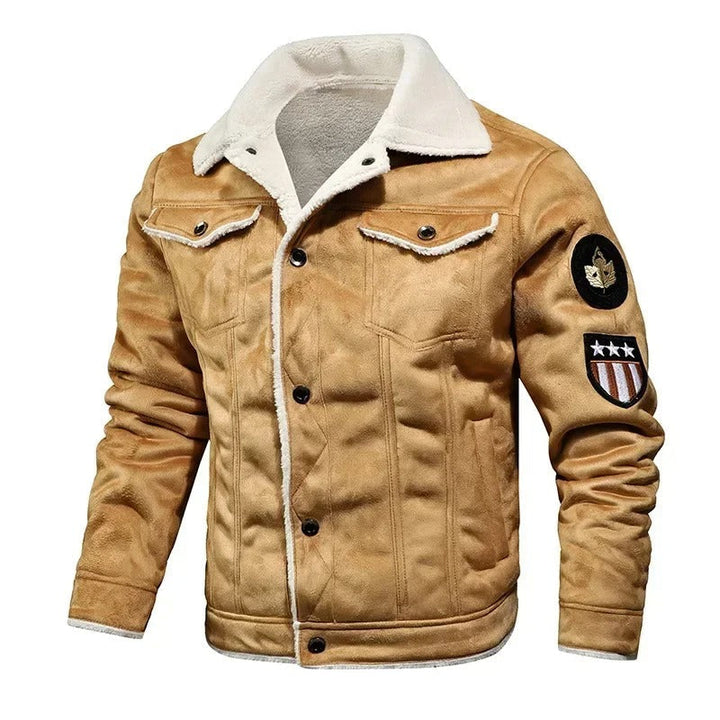 Veste homme d'hiver élégante et contemporaine, offre protection optimale contre le froid avec un style impeccable.