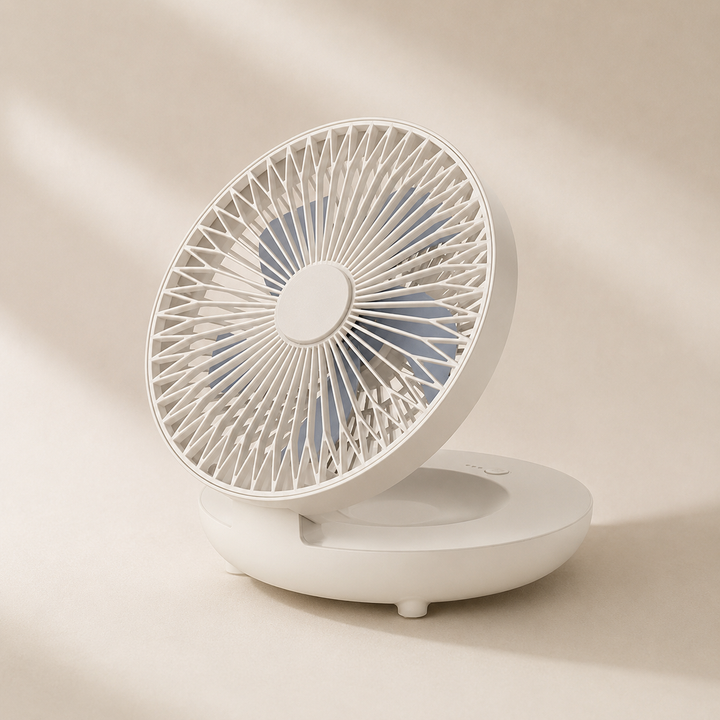 Mini ventilateur de bureau USB rechargeable, compact pour un vent frais discret durant l'été.
