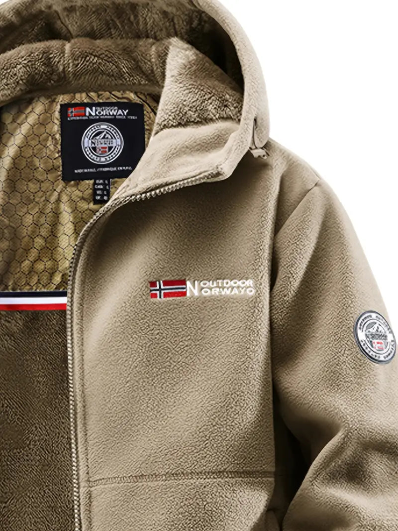 Veste thermique polaire homme avec capuche coupe-vent. Offre chaleur et confort essentiels pour l'hiver et la randonnée.