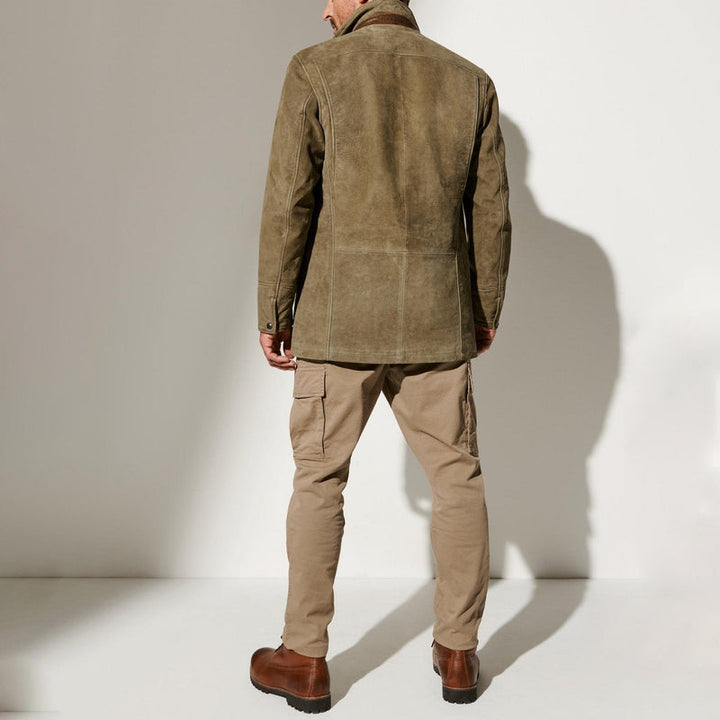 Veste homme vintage kaki, vêtement rétro élégant pour la mode masculine, idéal printemps et automne.