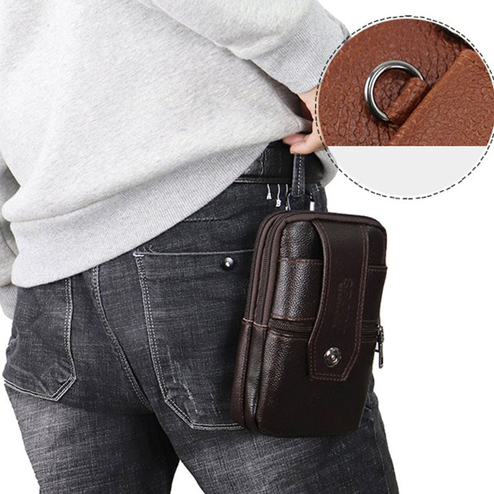 Élégant sac ceinture en cuir vintage pour homme. Parfait pour un style décontracté chic et une praticité optimale.
