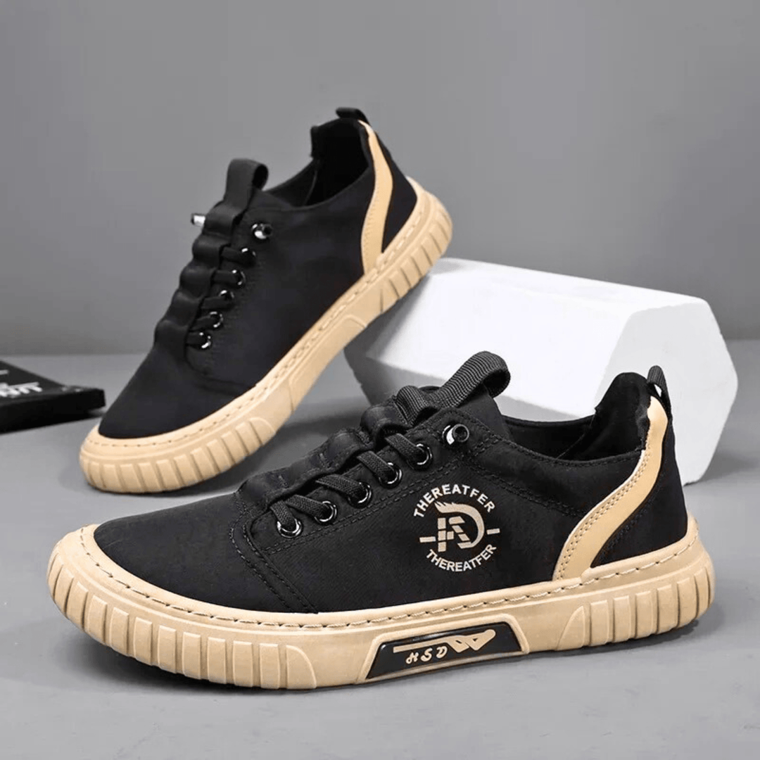Sneakers casual homme à lacets, design épuré et semelle épaisse pour un confort optimal et un style urbain.
