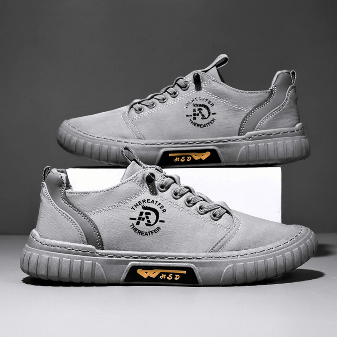 Chaussures homme décontractées à semelle épaisse et lacets, offrant un confort urbain pour le printemps et l'automne.