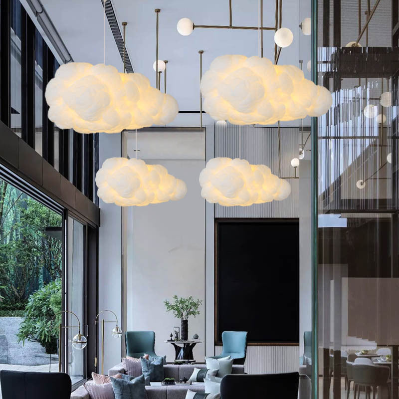 Lampe suspendue nuage blanc pour chambre enfant, éclairage doux. Plafonnier design scandinave.